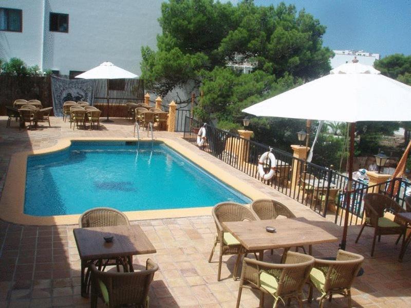 Es Grop Apartments Portinatx Luaran gambar