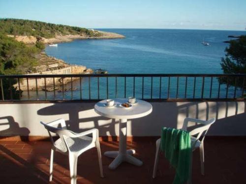Es Grop Apartments Portinatx Luaran gambar