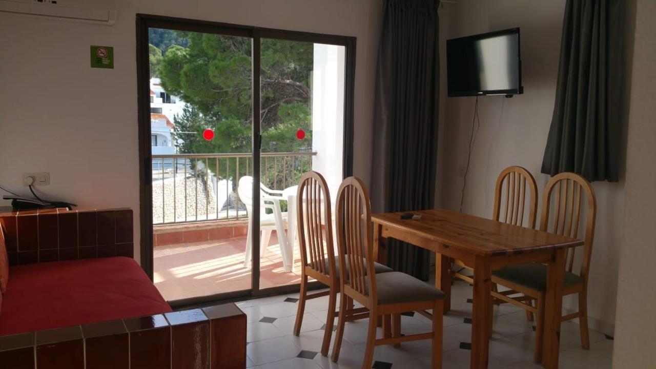 Es Grop Apartments Portinatx Luaran gambar
