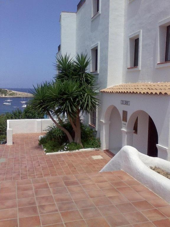 Es Grop Apartments Portinatx Luaran gambar